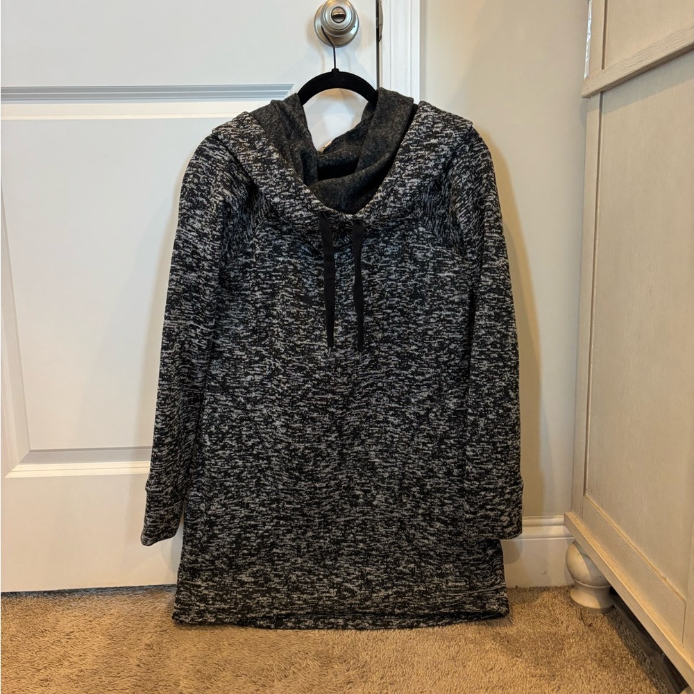 Soybu Black and White Hoodie Tunic